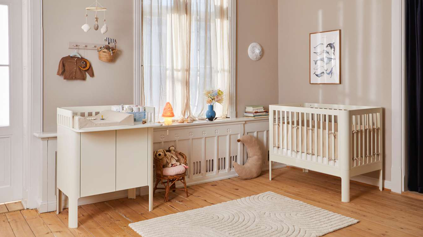 NOVA BABY COT + CHANGING TABLE