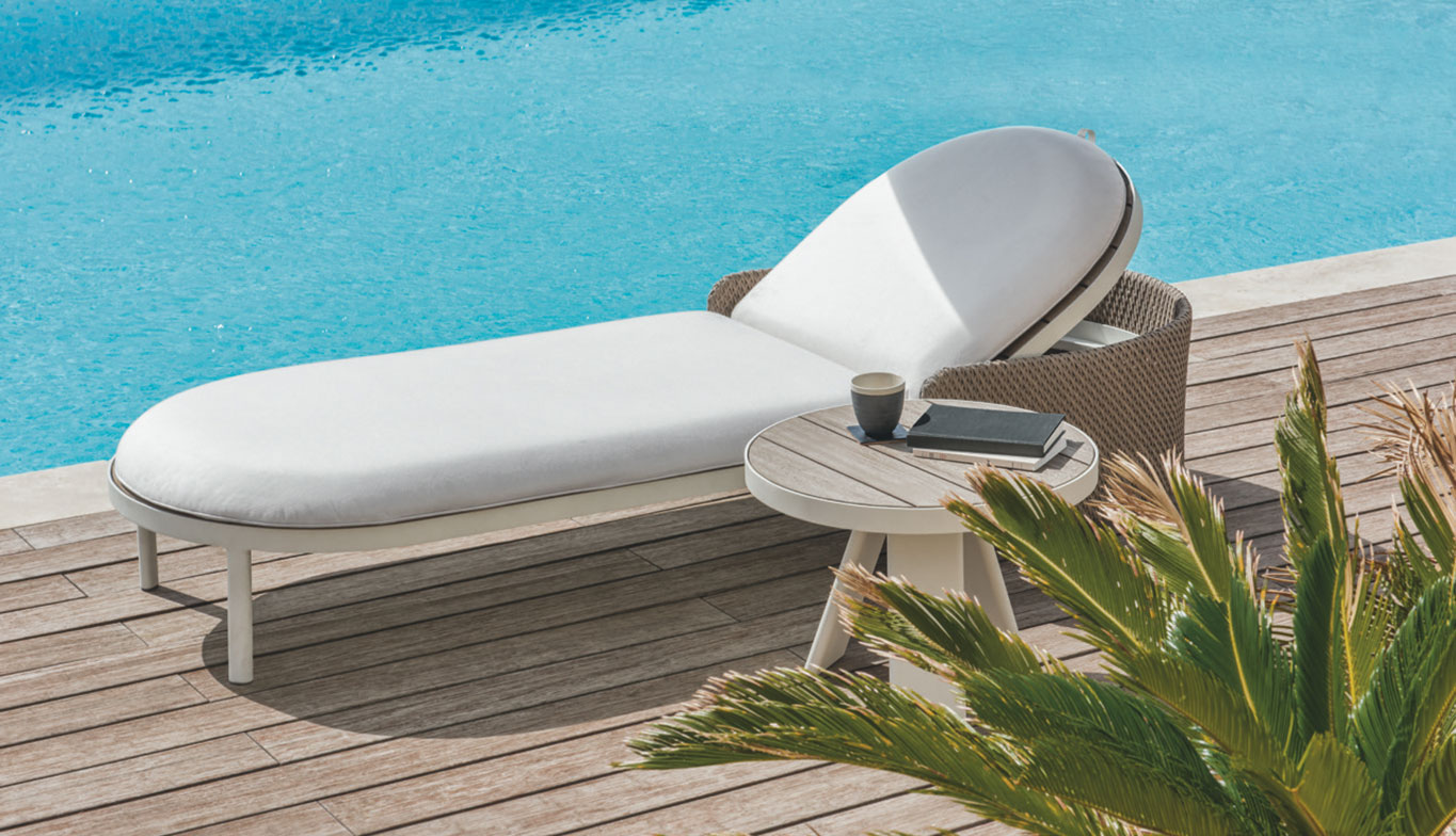 ESEDRA lounge bed