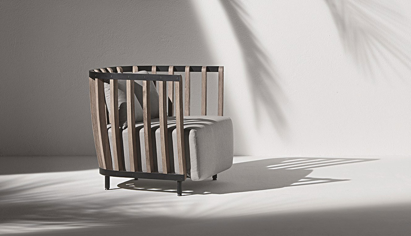 SWING armchair