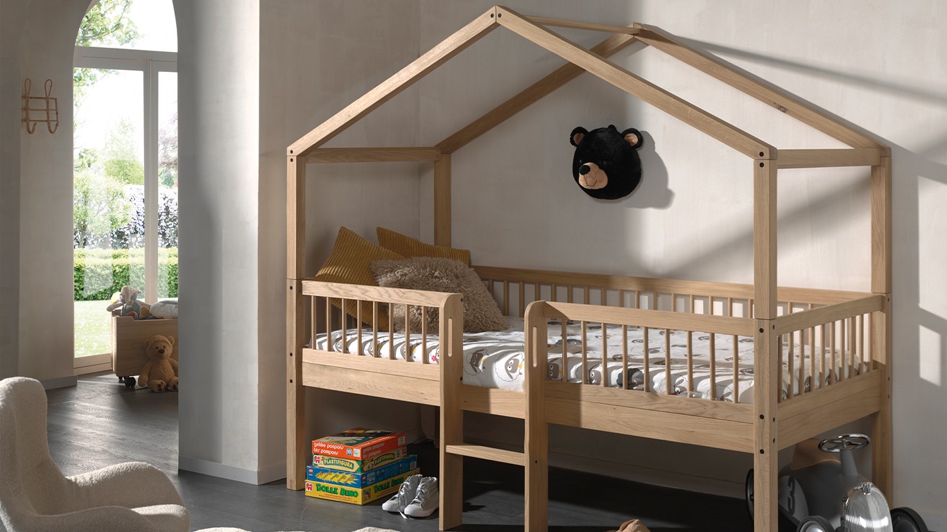 FORREST HOUSE BED WITH LADDER